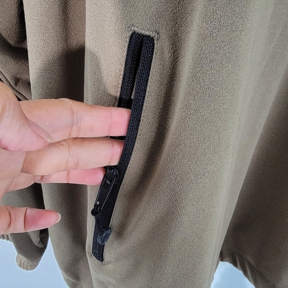 GREG NORMAN Play Dry Men's Gray Water Repellent Windproof Gold Jacket Size XL - Picture 6 of 12